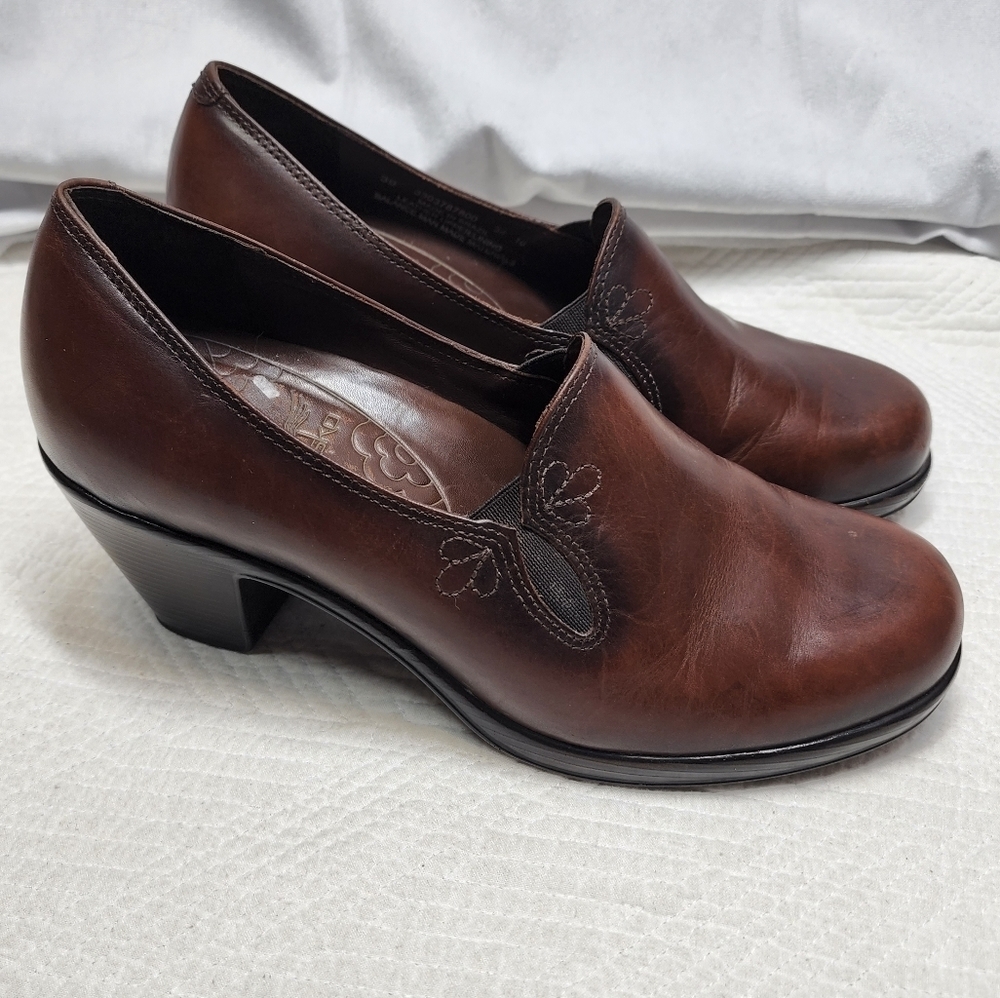 Dansko Brown Leather Beath Round Toe Heel Pumps Shoes Size EU 39